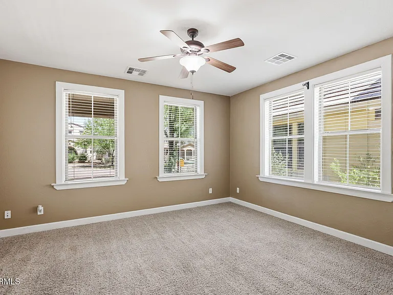 15372 W Dahlia Dr — Photo 14