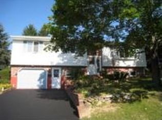 15 Rosewood Ave, Lewiston, ME 04240