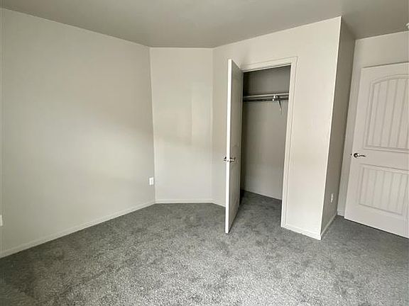 2nd image of 4927 Luray