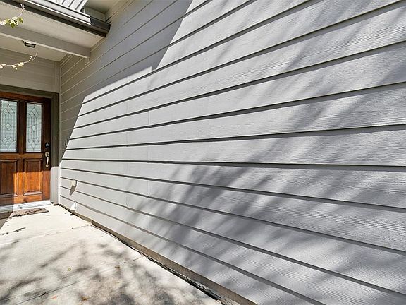 3rd image of 2739 Maybrook Hollow Ln