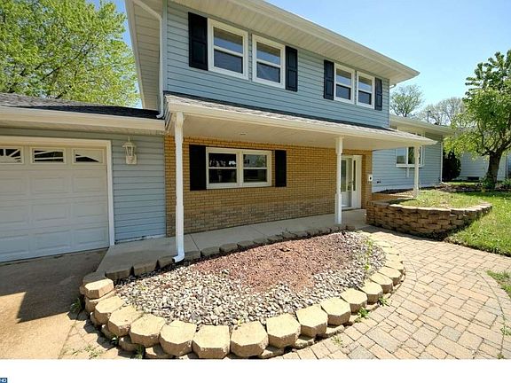 2nd image of 48 Pintinalli Dr