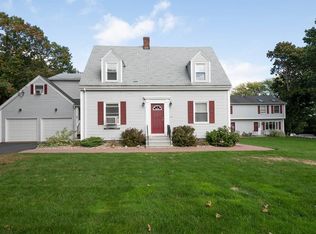 7 Felton St APT B, Peabody, MA 01960