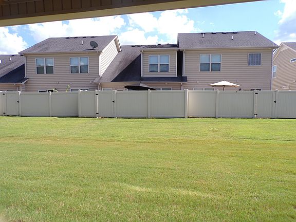 3rd image of 4119 Giacomo Dr