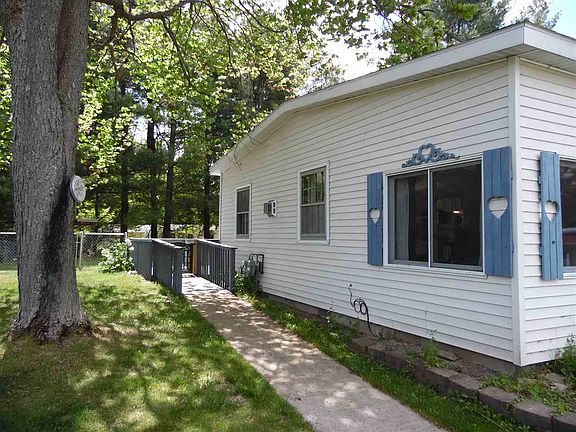3rd image of 1888 Grouse Ln