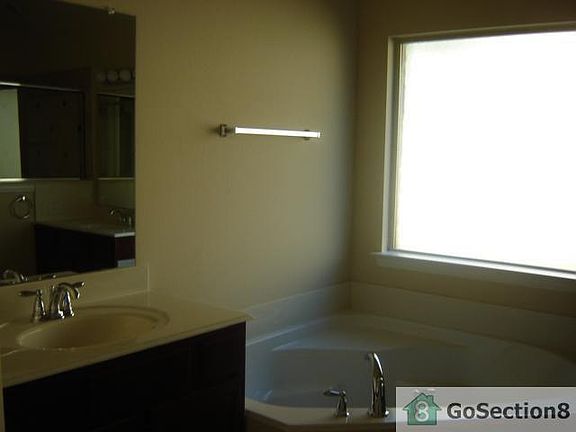 4th image of 1262 Waterford Dr