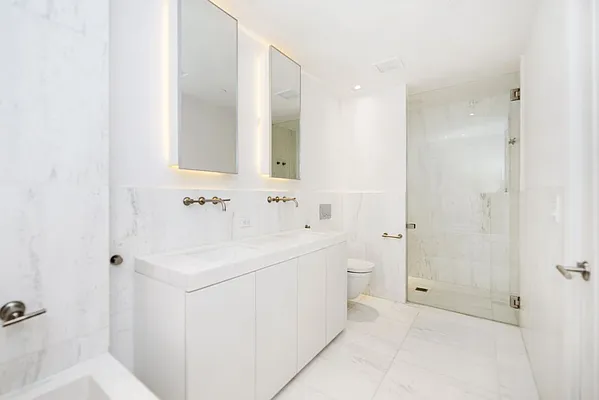 Rented by Keller Williams NYC | media 28