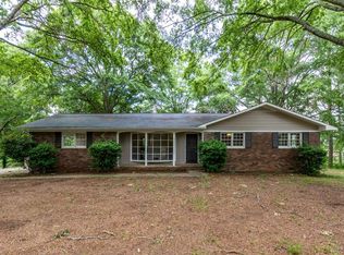 8 Ridgedale Dr SE, Silver Creek, GA 30173
