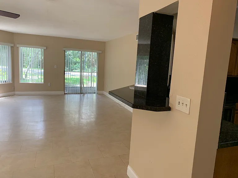 2460 NW 33rd St #1701 — Photo 30