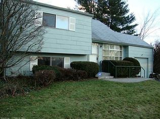 31 Lucinda Ln, Middletown, CT 06457