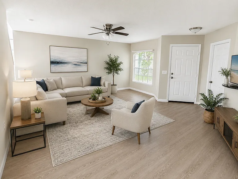540 Royal Ridge Dr — Photo 3