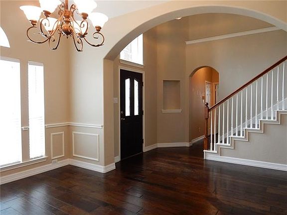 4th image of 1317 Chardonnay Dr