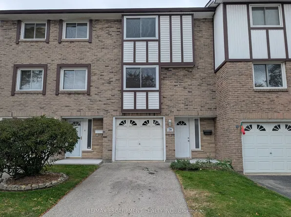 145 Rice Ave #70, Hamilton, ON L9C 6R3