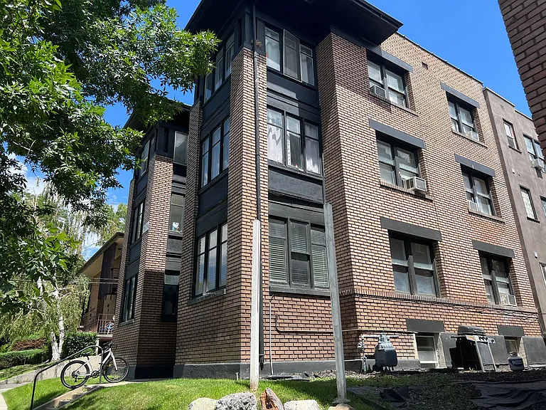 156-162 168 I St — Photo 20
