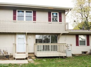 212 Hudson Ct UNIT B, Bolingbrook, IL 60440