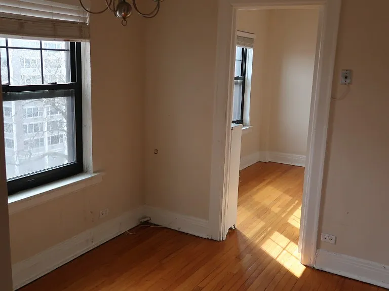 735 W Junior Ter #401 — Photo 4