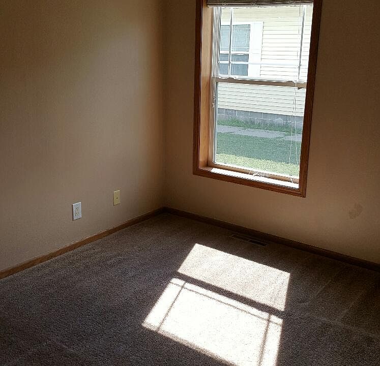 Both smaller bedrooms are right about the same size!