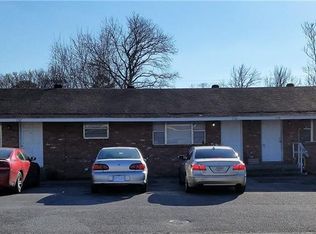 1202 W Persimmon St, Rogers, AR 72756