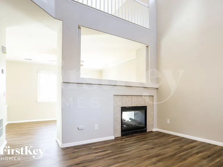 7498 S Norfolk Way — Photo 5