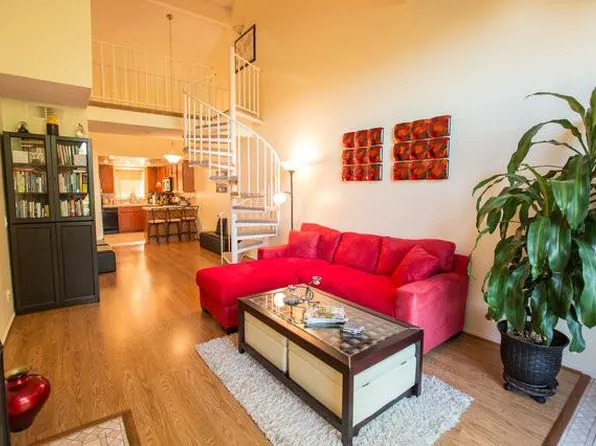 26932 Flo Ln Unit 412LOFT, Canyon Country, CA 91351