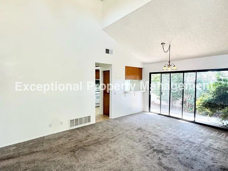 8577 Salina St — Photo 4