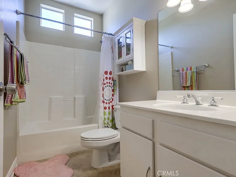 54 Santa Barbara Ct — Photo 29