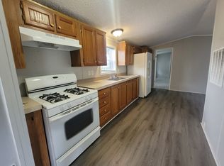 211 E 1st St #34, Converse, IN 46919