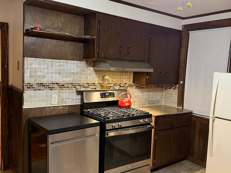 416 Trapelo Rd #1 — Photo 1
