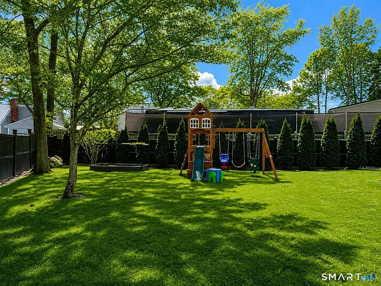 23 Sleepyhollow Dr — Photo 29