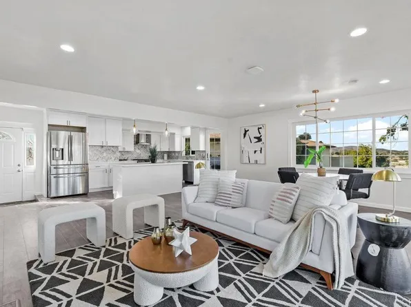 8561 Tio Diego Pl, La Mesa, CA 91942