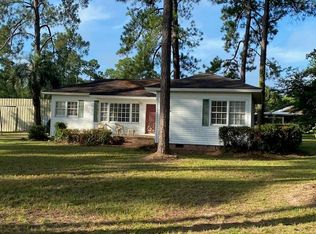 1802 Ocilla Rd, Douglas, GA 31535