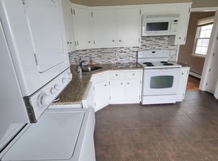 33 Foxcroft Rd FLOOR 2, Albertson, NY 11507