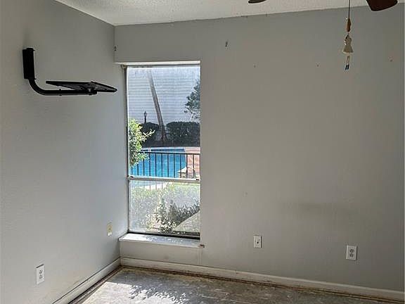 5th image of 1161 Lake Ave APT 116