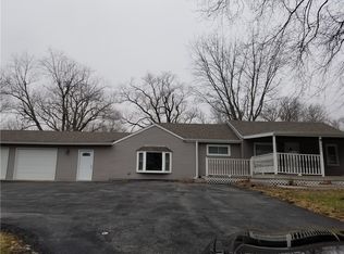 1777 N Sunnyside Rd, Decatur, IL 62522