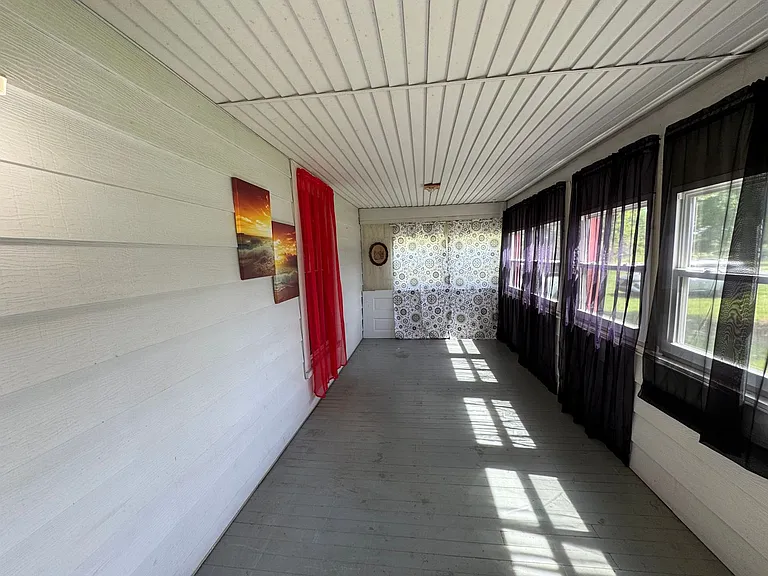 179 NE County Road 255 — Photo 17