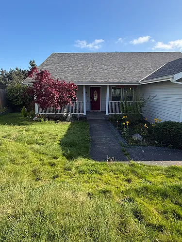 1199 NW Redwing Dr Photo 1