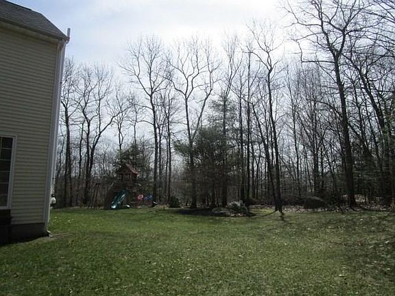 4th image of 36 Arrowhead Ln
