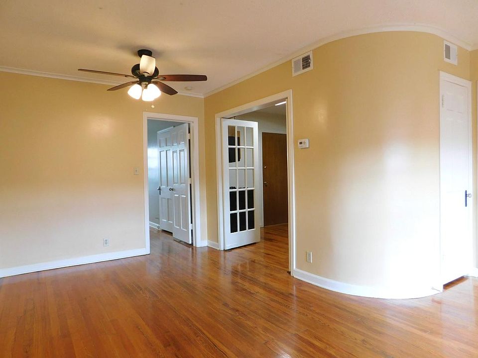 Dining open to kitchen