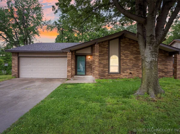 901 S Lions Ave, Broken Arrow, OK 74012