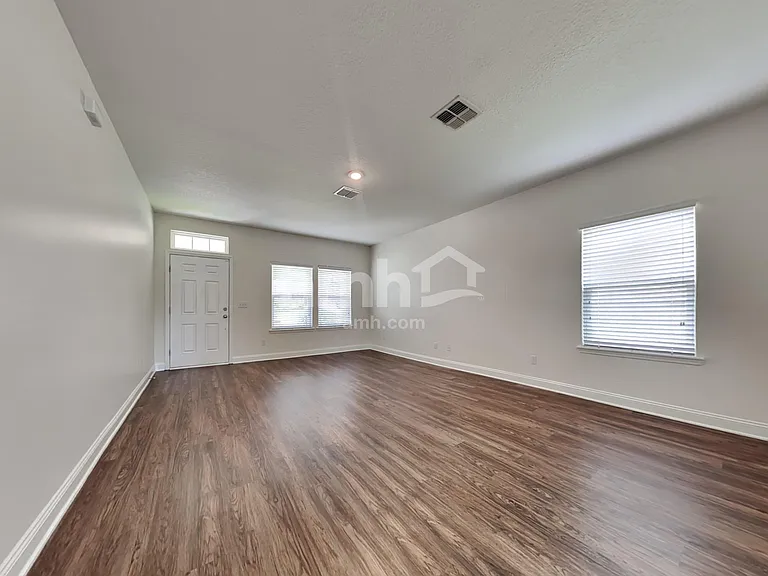 3282 Roundabout Dr — Photo 6
