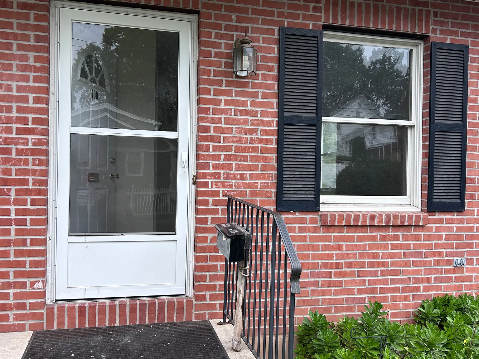 3 bed, 1.5 bath, 1125 sqft, $2,250 — Photo 2