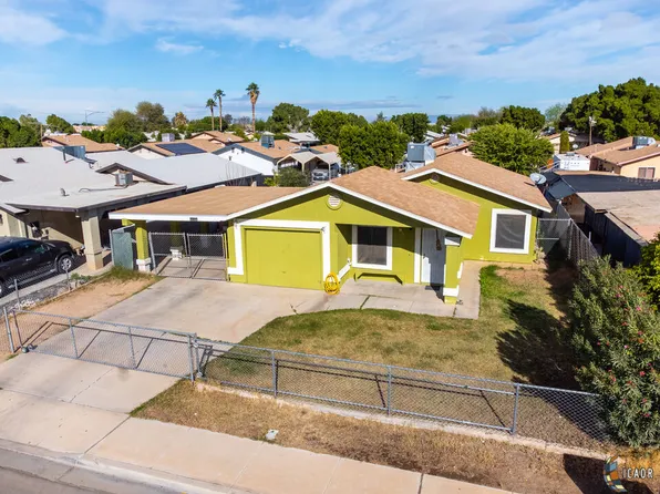 685 Cristina Najar St, Brawley, CA 92227