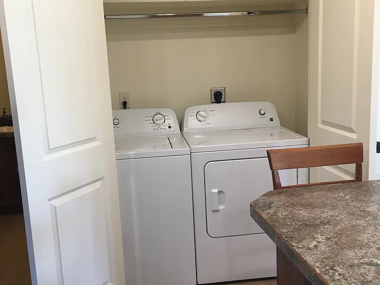 896 Everett Pl #1 — Photo 6