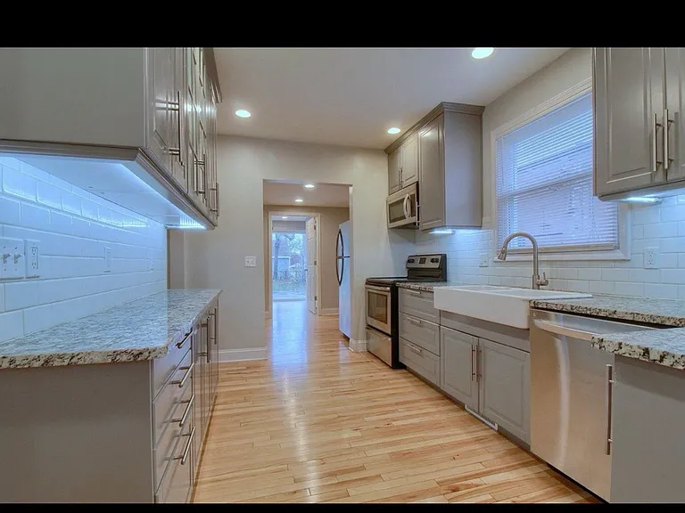 11610 Cardwell St — Photo 25