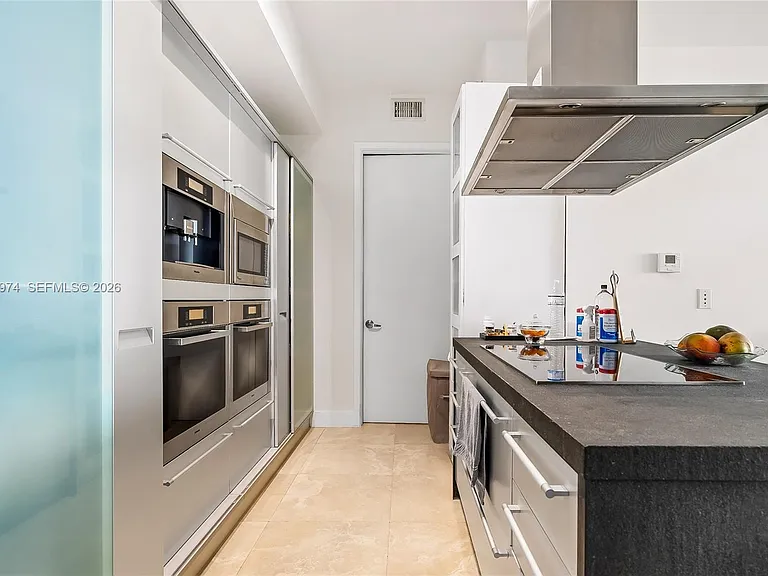 18201 Collins Ave #3408 — Photo 2