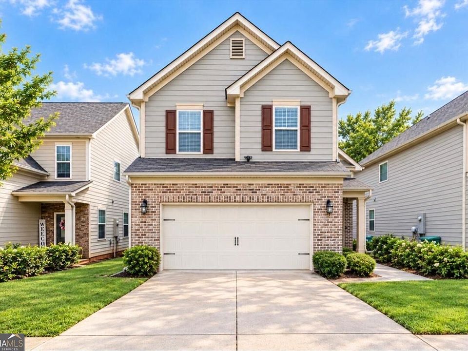 1st image of 2391 Oakleaf Cir