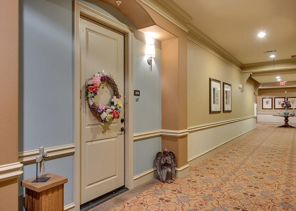 1st image of 301 Watermere Dr APT 219