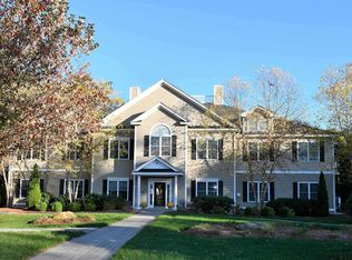 80 Carriage Way UNIT 2, Manchester, NH 03102