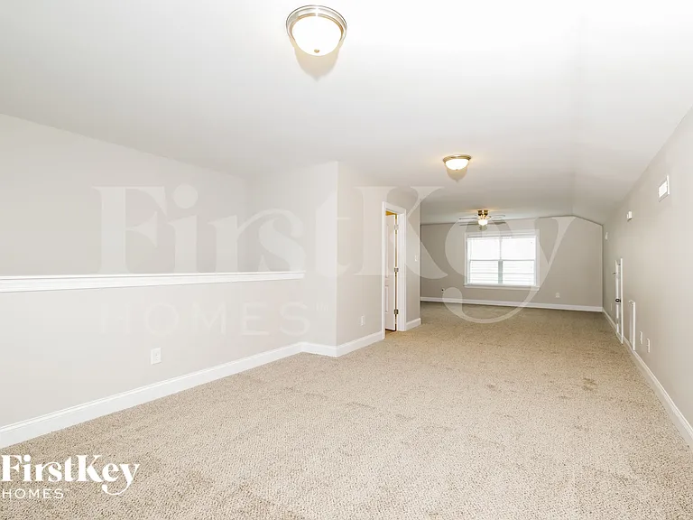 117 Saintsbury Pl — Photo 9