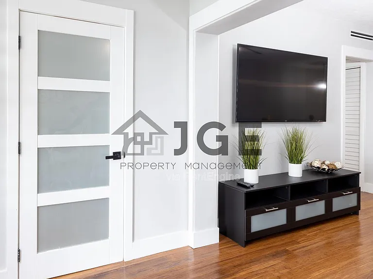 270 NE 191st St #103 — Photo 14