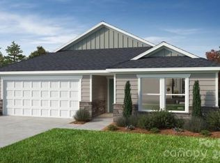 405 Creston Place Dr, Monroe, NC 28110